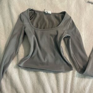 H&M ripped sculpted long sleeve xs